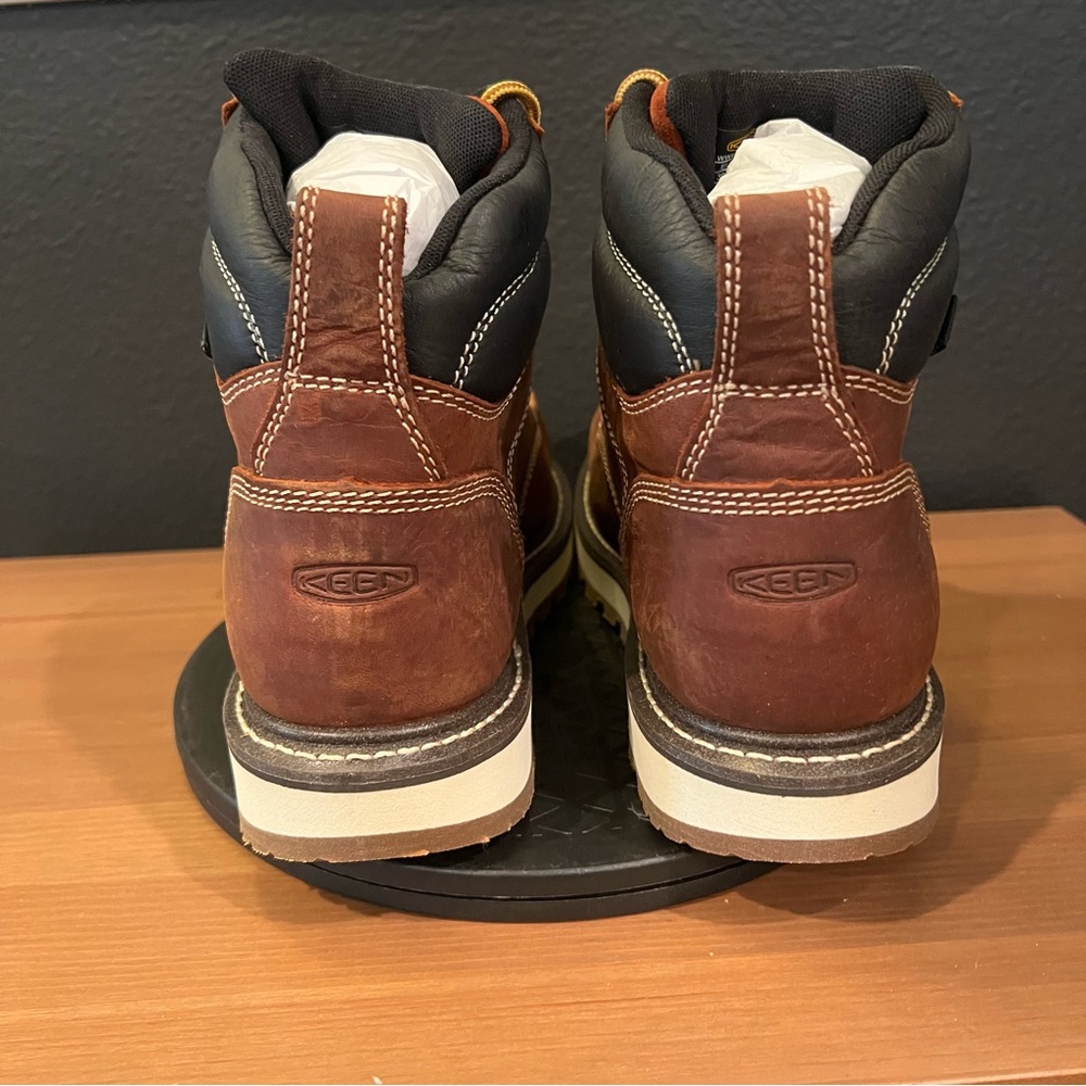 Keen Cincinnati Men’s Brown 90 Degree Waterproof 6” Carbon Fiber Toe Boots 7 EE - Picture 3 of 10